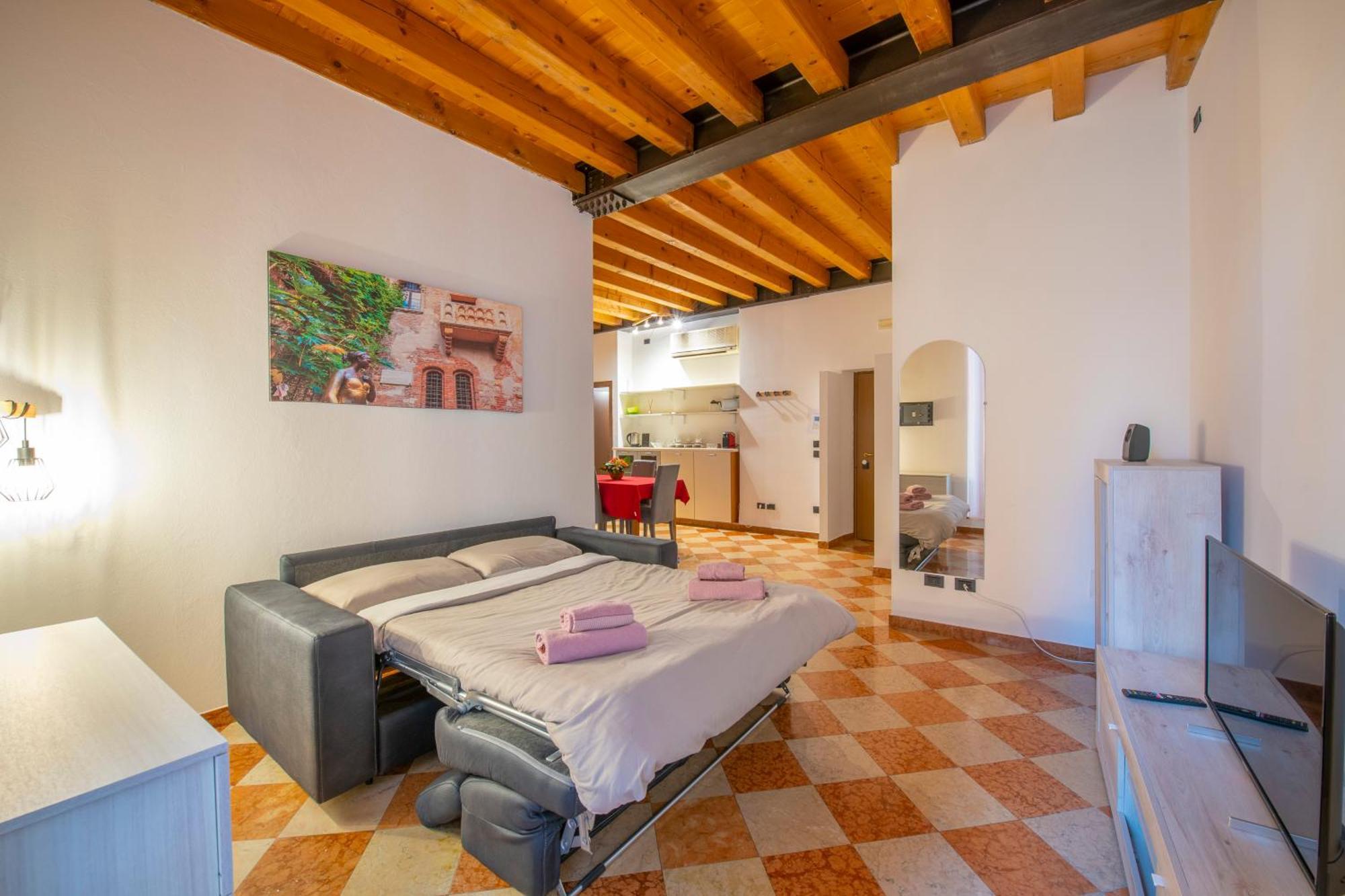 Palace Home Mazzini Verona Center 1 Екстериор снимка