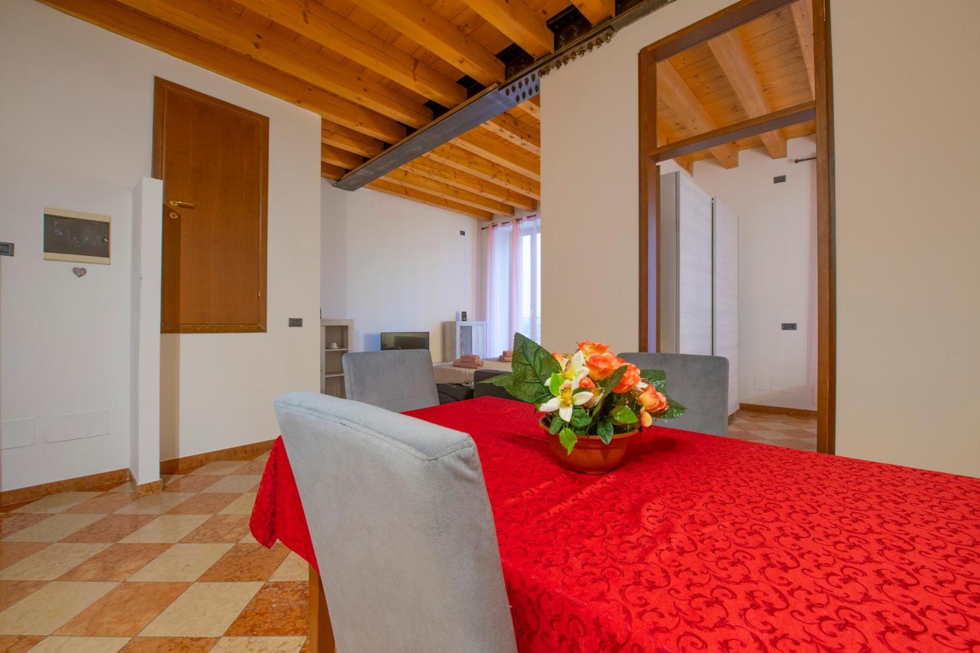 Palace Home Mazzini Verona Center 1 Екстериор снимка
